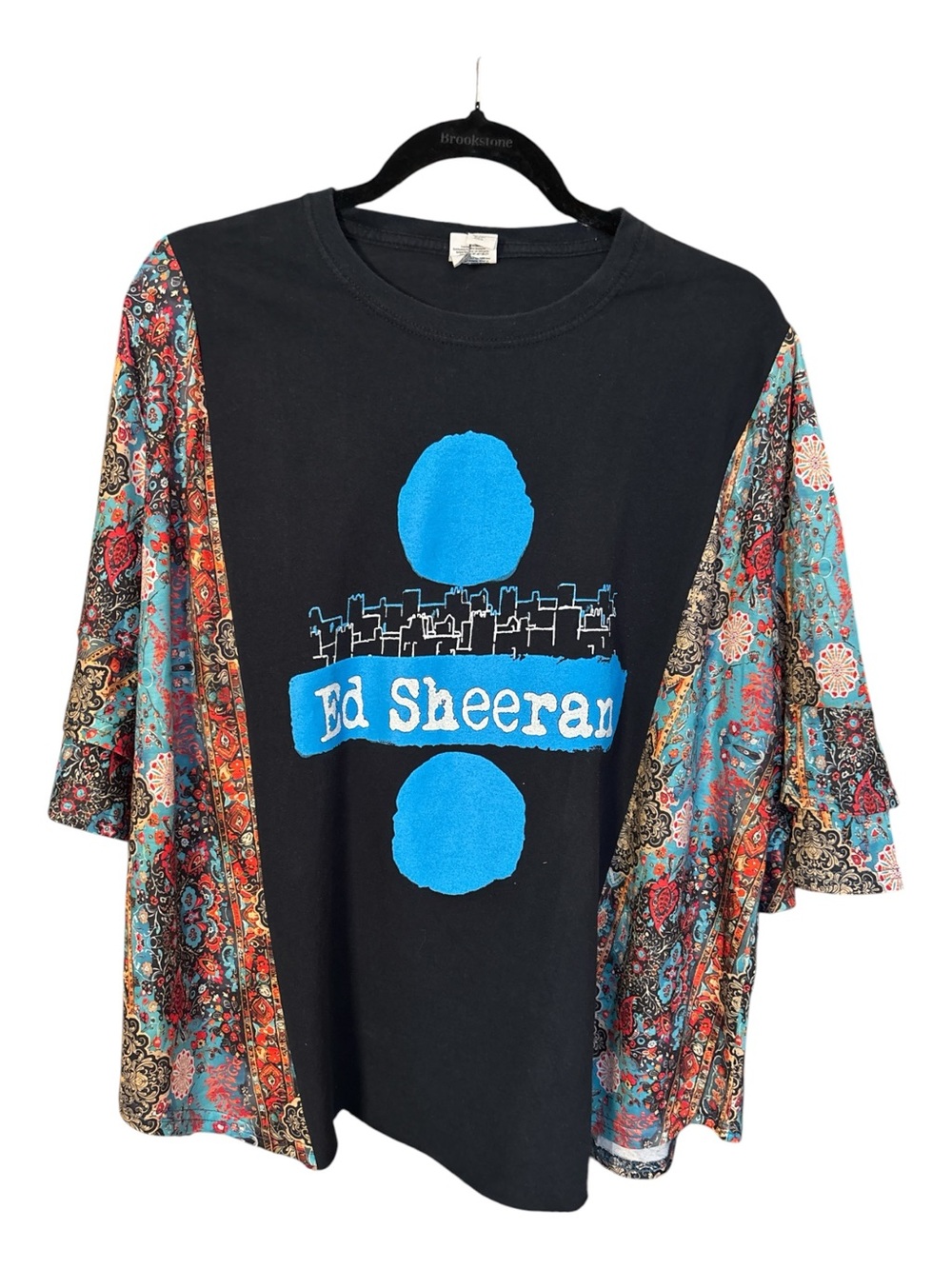 41. Ed Sheeran Rocktop 29-30”P 27”L